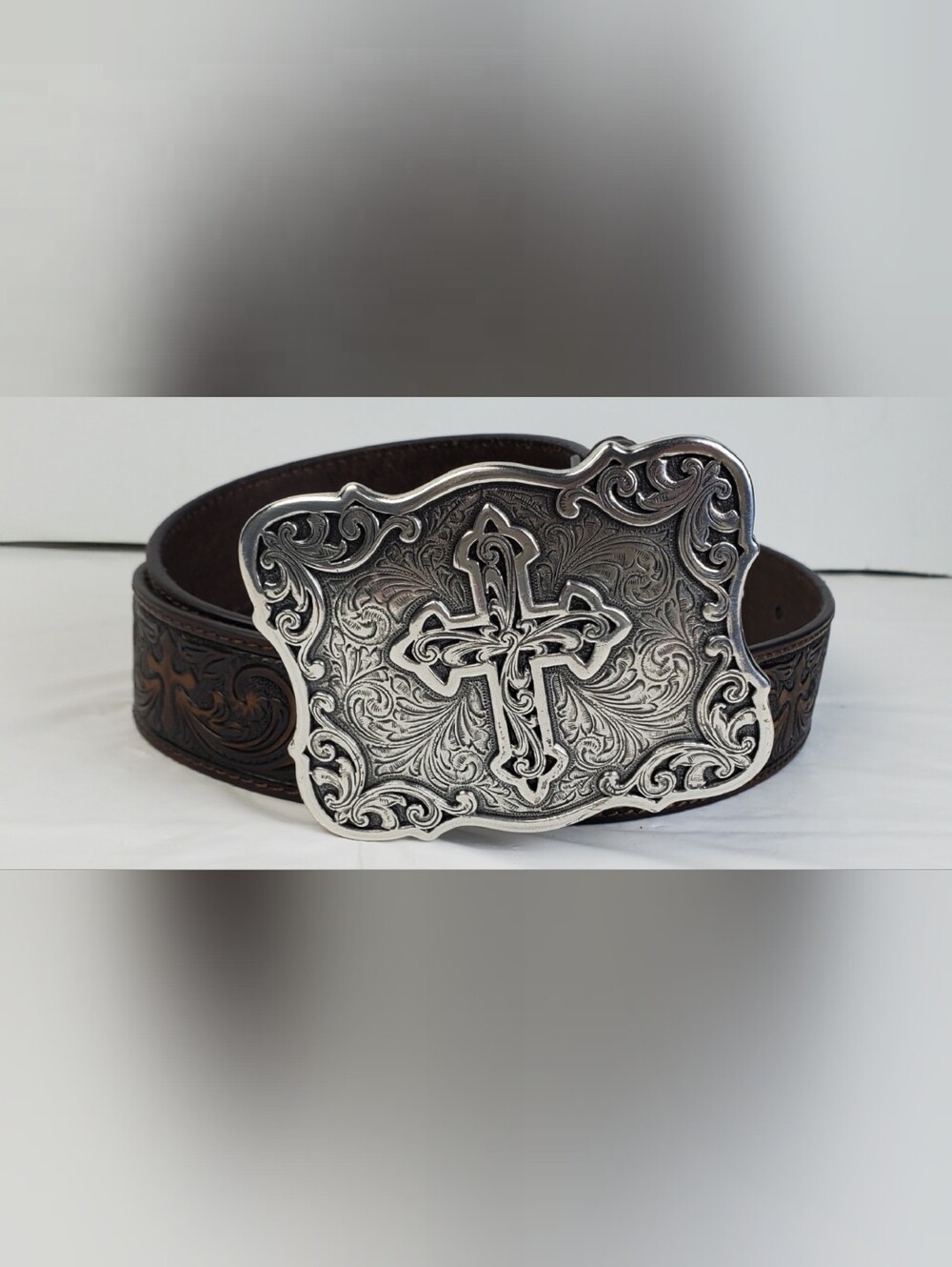 Nocona Belt Co Womens Cross Buckle w/ Embossed Brown Leather Belt - Size M - EUC